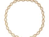 un bracelet en chaîne d'or avec un fermoir en diamant