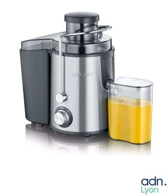 an image of a juicer and a glass of orange juice