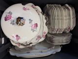 a lot of plates that are stacked on top of each other