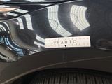 a sticker that says vauto on the side of a car