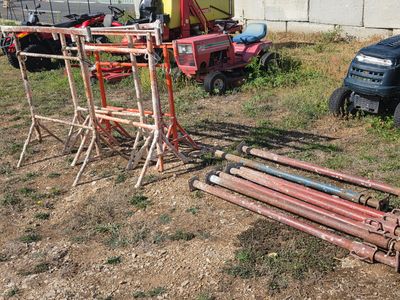many different types of equipment that are sitting in the grass