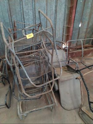 Environ 10 sièges avant séparés de AMI8 Mise à prix : 100€