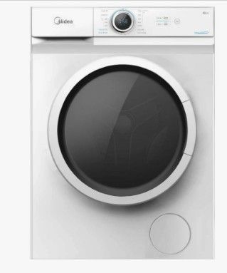 gros plan d'une machine à laver sur fond blanc