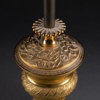 Paire de PIEDS de LAMPE en forme CASSOLETTES à motifs de vég… (photo 3)