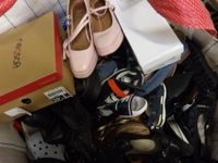 1/2 Palette de 60 paires de chaussures d'occasion, certaines…