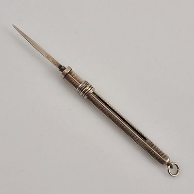 PENDENTIF CURE-DENT octogonal en argent 935 Millièmes guillo…