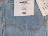 a close up of a baggy label on a pair of jeans