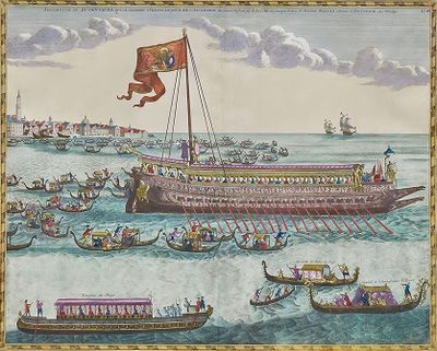 de nombreux bateaux à l'eau avec des gens à bord
