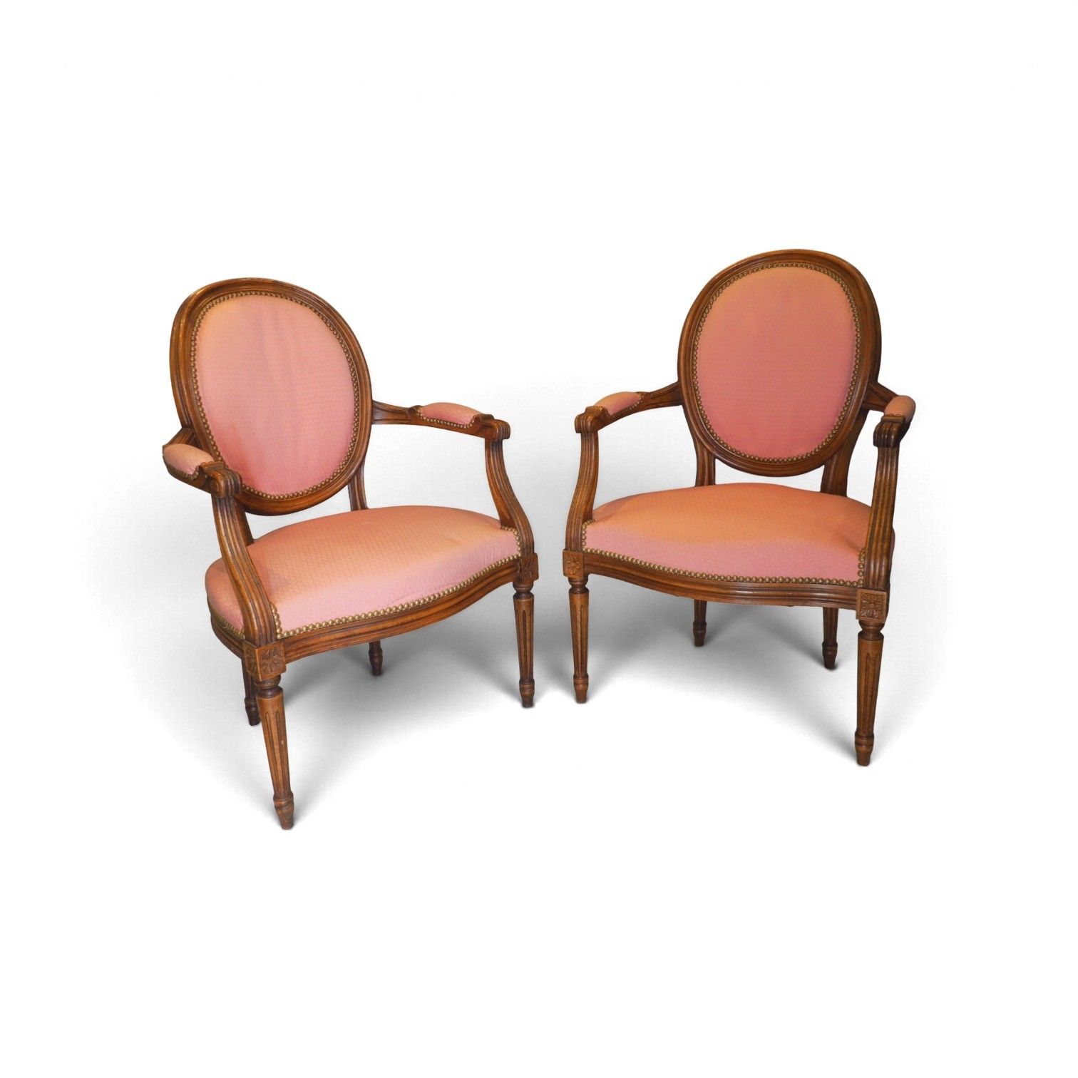 Paire de fauteuil cabriolet de style Louis XVI.