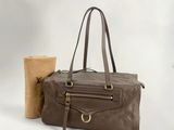 Sac à main Louis Vuitton en cuir monogramme avec finitions dorées