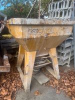 * 1 benne à béton Secatol 800 L