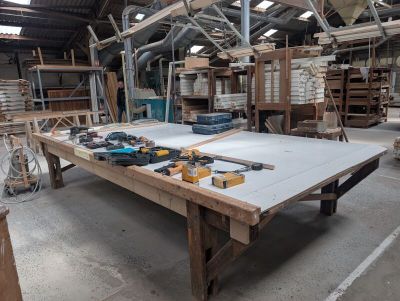 a table that has a lot of tools on it