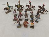 de nombreuses figurines de soldats exposées