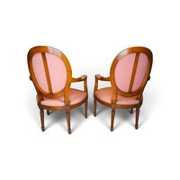 Paire de fauteuil cabriolet de style Louis XVI. (photo 2)