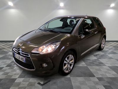 DS3 VTI 120 BE CHIC - ES - Mise en service: 11/11/…