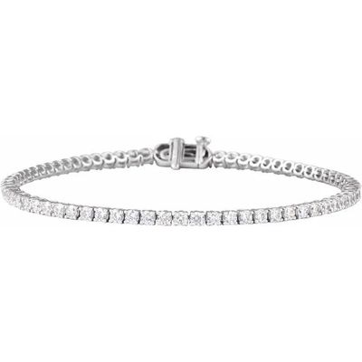 un bracelet de tennis en diamants sur fond blanc