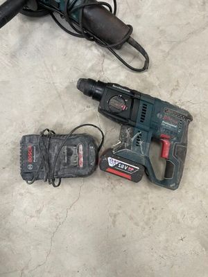 Perforateur BOSCH + Chargeur + batterie +GBH 18V-20 - Photo 1