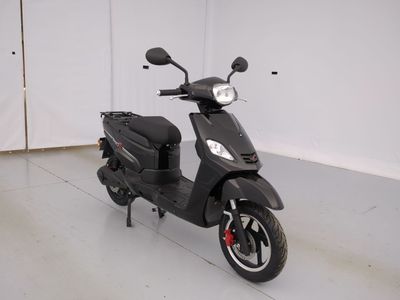 une photo d'un scooter garé dans un garage