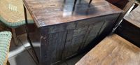 Une commode en noyer ouvrant sur 3 tiroirs, époque Louis XVI… (photo 5)