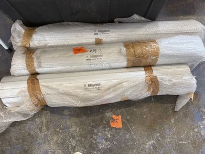 Lot de 3 volets roulants largeur 2000 haut 1250- non déballé… - Photo 1