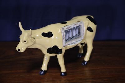 DANA Steven (XX-XXIe siècle) pour COW PARADE - Photo 1