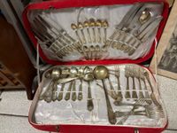 Lot de brocante : bidon vintage, porte revue en bois, balanc… (photo 4)