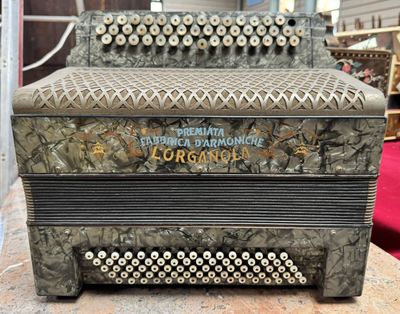 Accordéon L'ORGANOLA : Chromatique, 3 rangs 80 basses. Année…