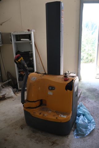 Gerbeur électrique HELLI CDD12RD de 2016. Ne démarre pas