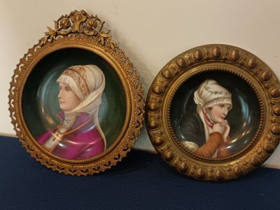 FOLLE ENCHERES :2 coupelles en porcelaine garniture de cuivr…