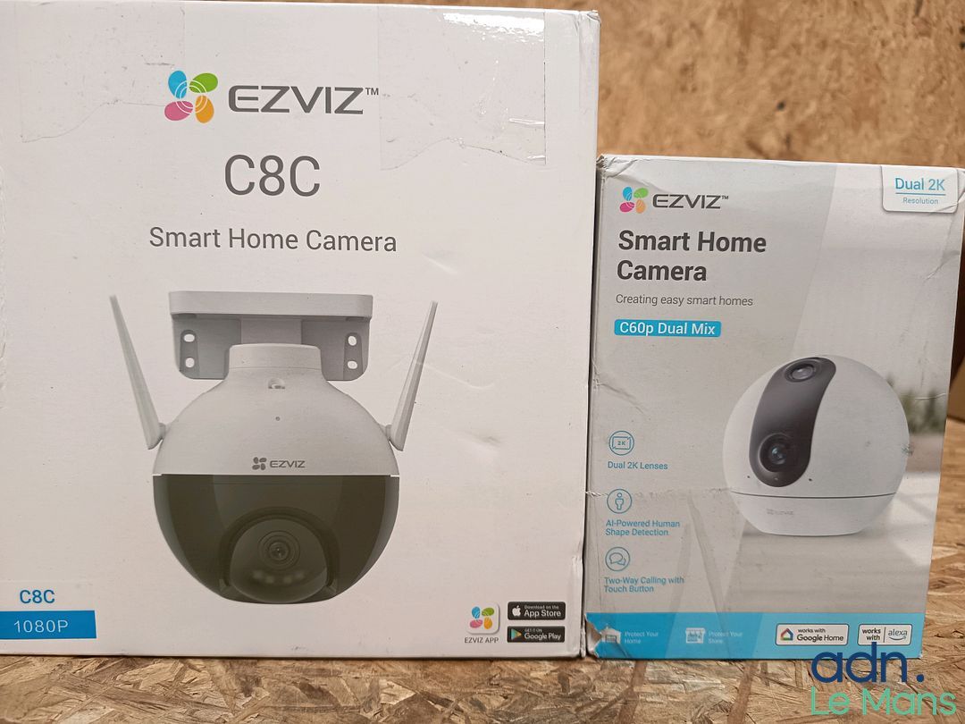 Lot de 2 caméras EZVIZ - Retour client très bon état - Non t…