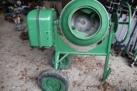1 bétonnière thermique LESCHA moteur BERNARD