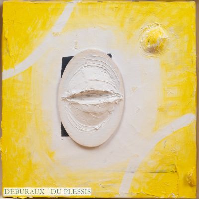 peinture représentant une assiette jaune et blanche sur laquelle figure un visage