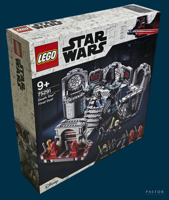 une boîte contenant un ensemble Lego Star Wars