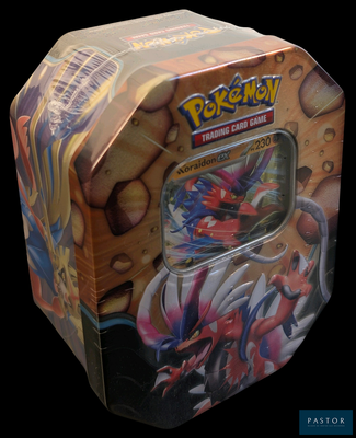une boîte avec l'image d'une figurine de Pokémon à l'intérieur