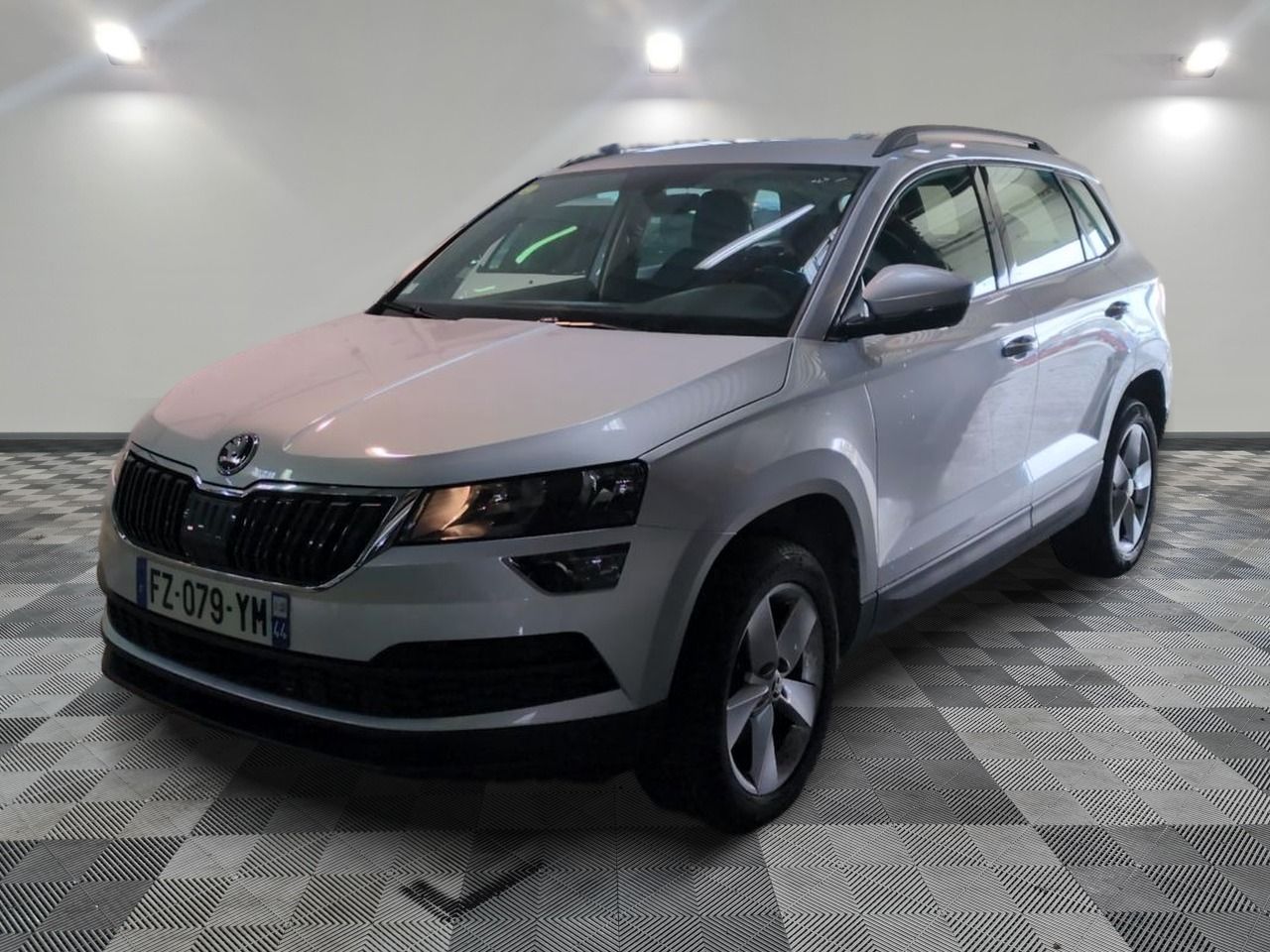 SKODA - KAROQ 1.6 TDI 116 CH DSG7 AMBITION - GO - Mise en se…