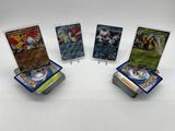 un groupe de quatre cartes Pokémon empilées les unes sur les autres