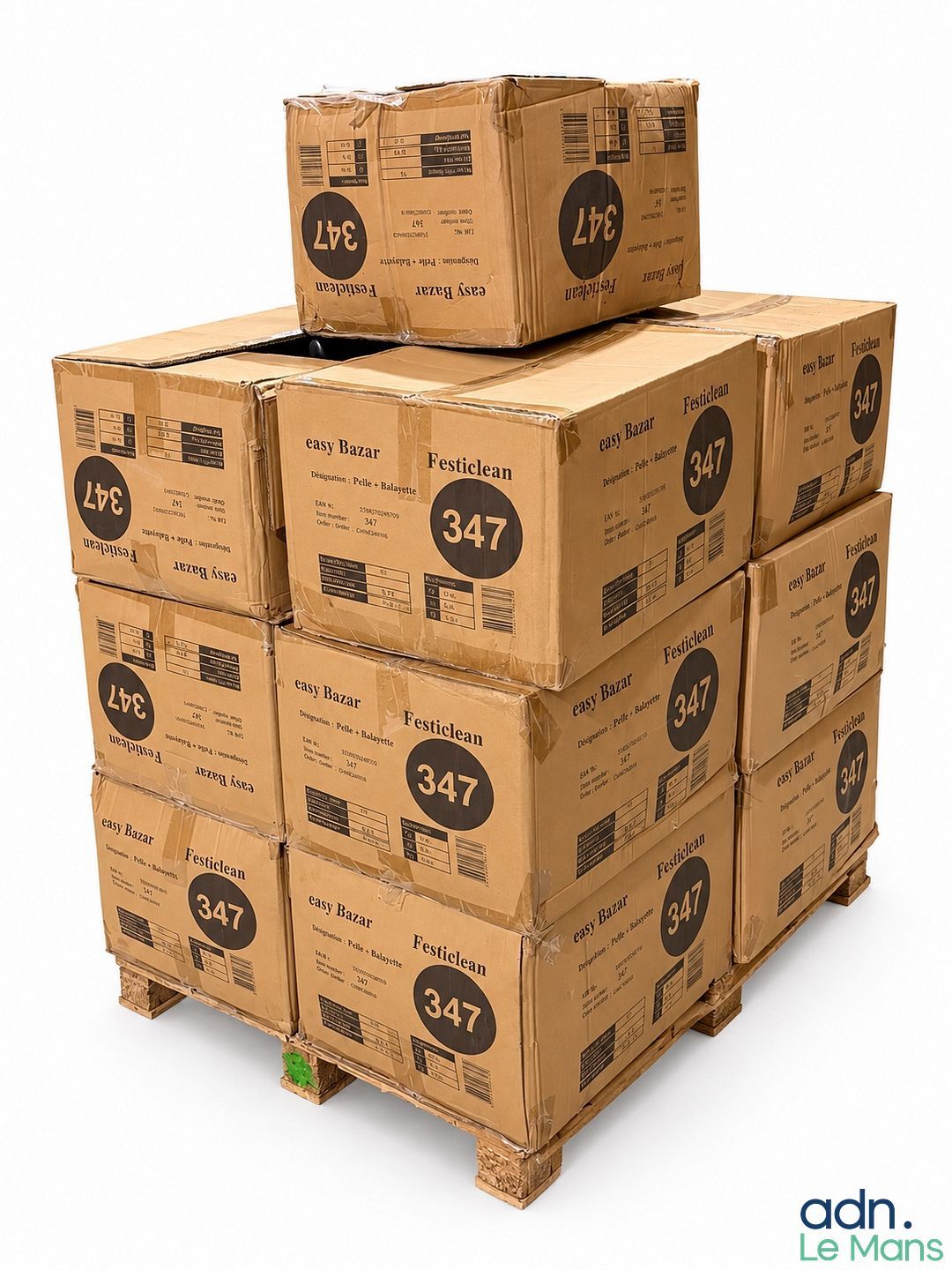 Palette de 112 kg comprenant environ 600 pelles et balayette…