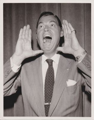 Herb Ball. Portrait de l'acteur Johnny Weissmuller en 1958.