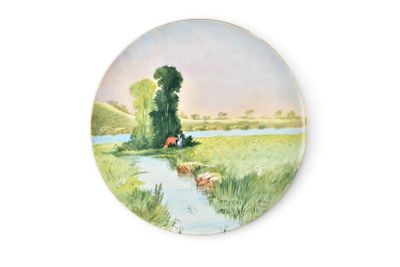 une photo d'une assiette sur laquelle est représentée une rivière qui la traverse