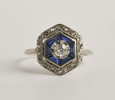 bague art déco en diamant et saphir