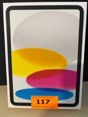 une boîte sur laquelle figure l'image d'un iPad 11 aux couleurs vives