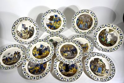 CREIL ET MONTEREAU Ensemble de 12 assiettes en faïence fine … - Photo 1