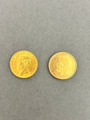 two gold sovereigns, one of which is a sovereign and the other of which is a sovereign
