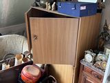 an image of a cluttered room with a lot of clutter