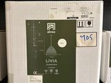 deux micro-ondes et un four à micro-ondes posés sur une étagère