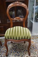 6 magnifiques chaises anciennes accompagnées de 2 fauteuils … (photo 4)