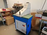 a machine that is sitting in the middle of a room