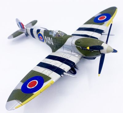 UNIMAX Avion miniature JC WINGS, modèle British Spitfire MK …