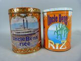 deux boîtes de thé « Uncle Ben's » posées l'une à côté de l'autre