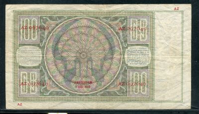 un gros plan sur un morceau de papier sur lequel figure un motif